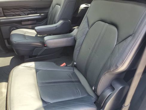 Used 2019 Ford Expedition Max Platinum AWD/4WD image 8