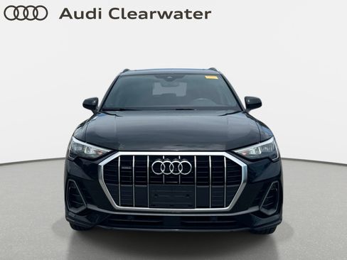 Used 2020 Audi Q3 2.0T Premium w/ Convenience Package AWD/4WD image 5