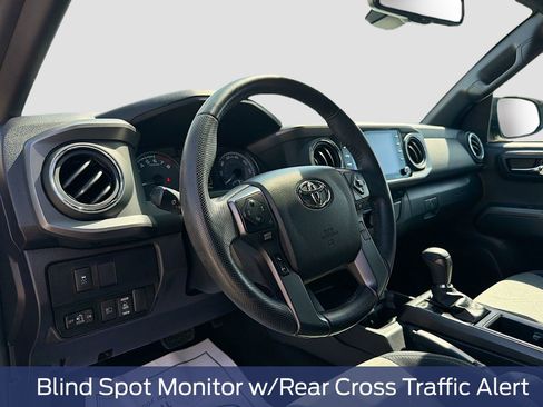 Used 2022 Toyota Tacoma TRD Sport w/ Technology Package RWD image 13