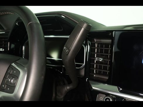 Used 2023 Chevrolet Silverado 1500 LT AWD/4WD image 30