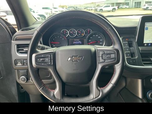 Used 2021 Chevrolet Suburban RST w/ Luxury Package image 16