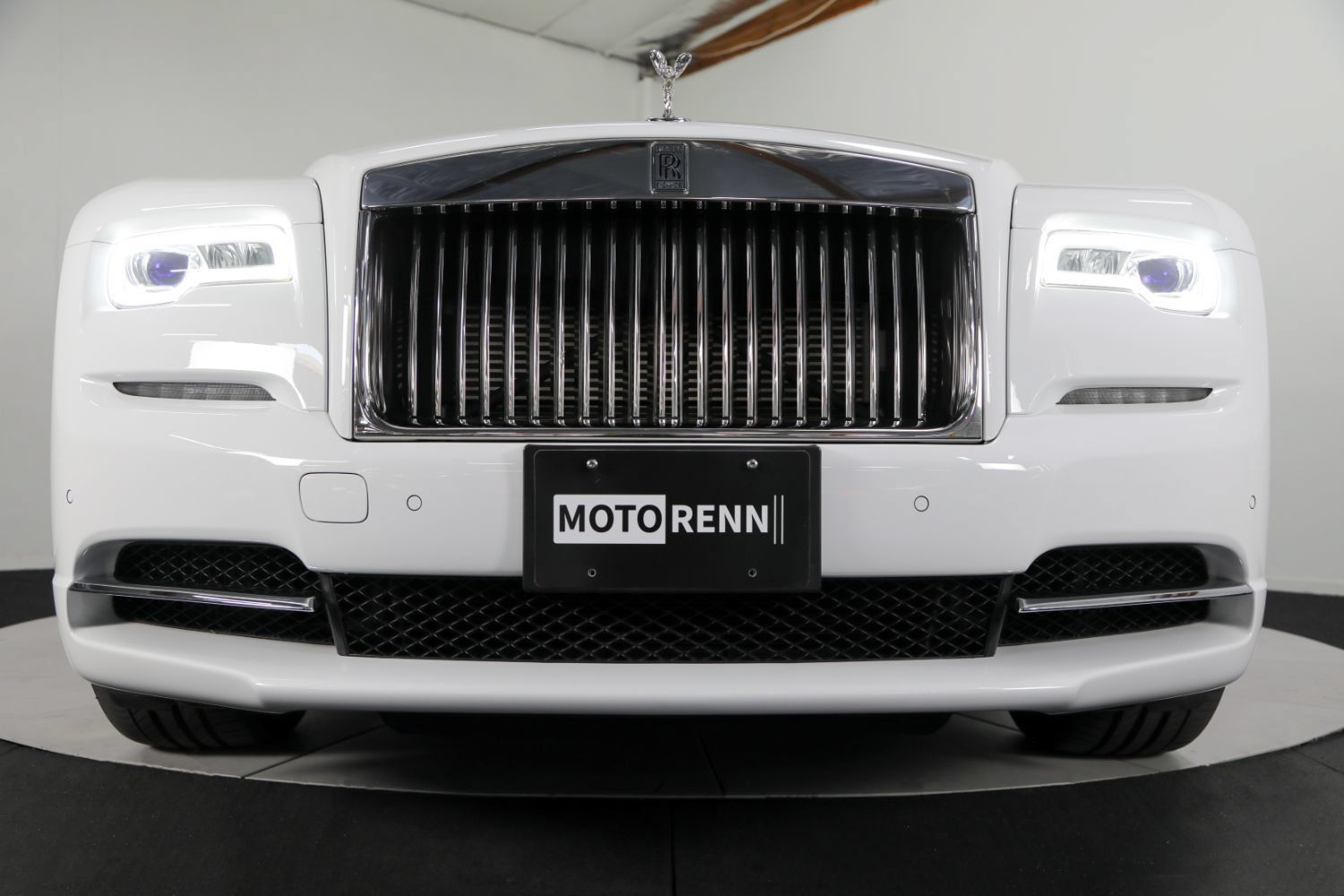Used 2018 Rolls-Royce Dawn RWD image 16