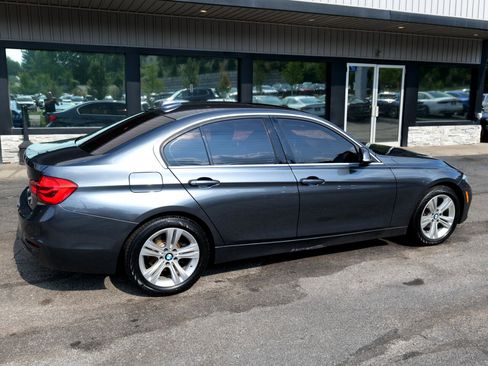 Used 2017 BMW 330i Sedan image 5