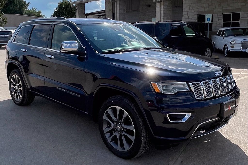 Used 2018 Jeep Grand Cherokee Overland RWD image 2