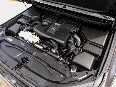 Used 2025 Lexus GX 550 image 54