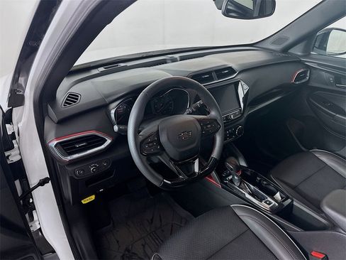 Used 2023 Chevrolet TrailBlazer RS w/ Convenience Package image 30