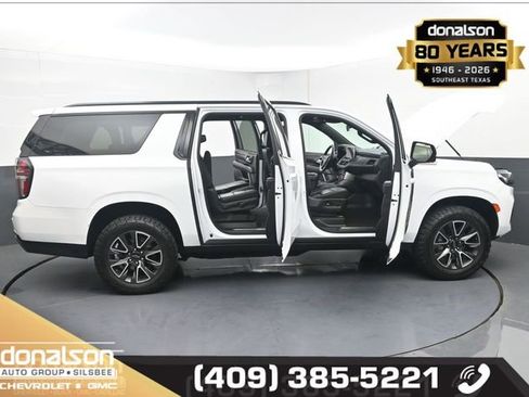 Used 2022 Chevrolet Suburban Z71 w/ Luxury Package image 23