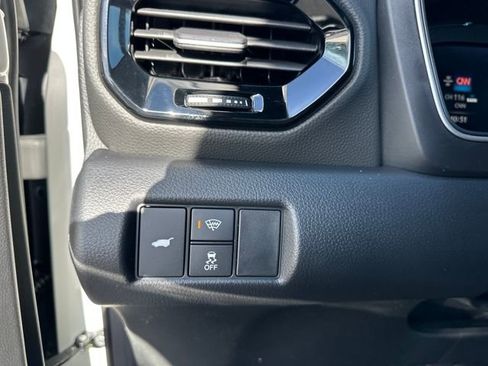 New 2025 Honda Pilot Black Edition image 13