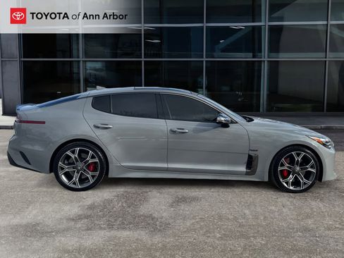 Used 2018 Kia Stinger GT2 image 12