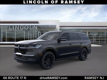 New 2025 Lincoln Navigator Reserve w/ Jet Appearance Package