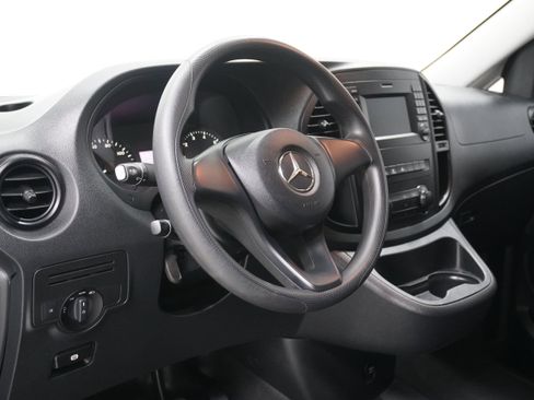 Used 2017 Mercedes-Benz Metris Worker image 8