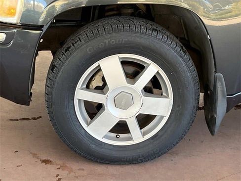 Used 2004 GMC Envoy SLT image 11