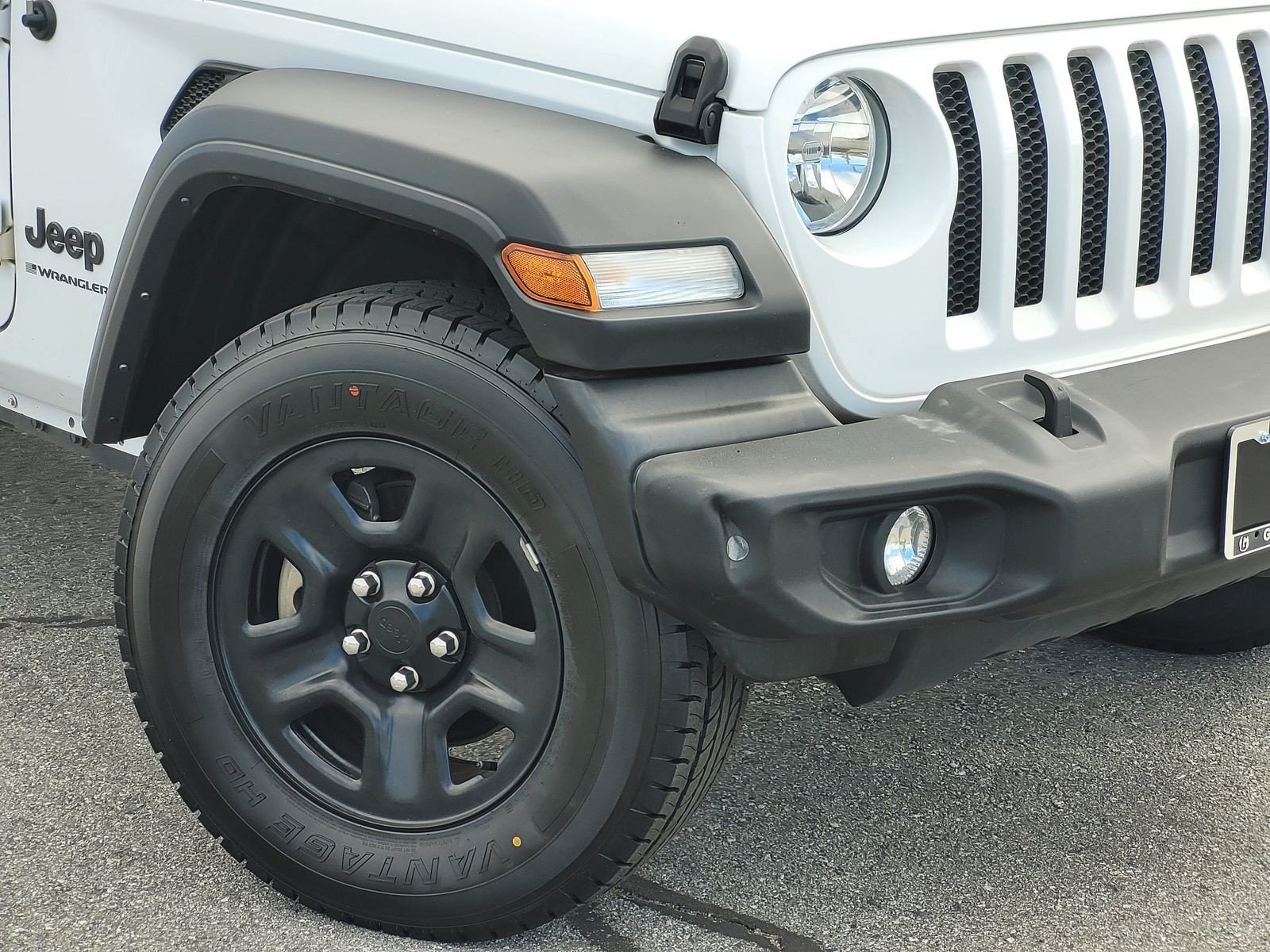Used 2023 Jeep Wrangler Unlimited Sport AWD/4WD image 4