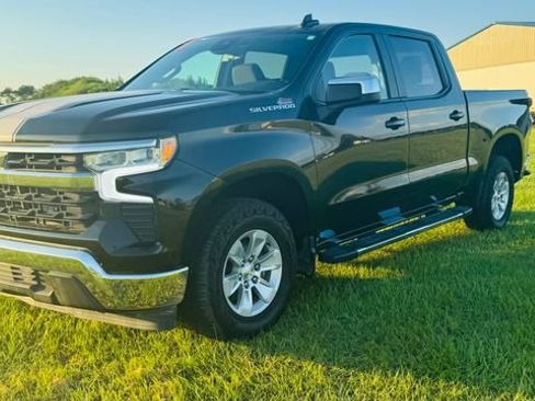 Used 2023 Chevrolet Silverado 1500 LT RWD image 3