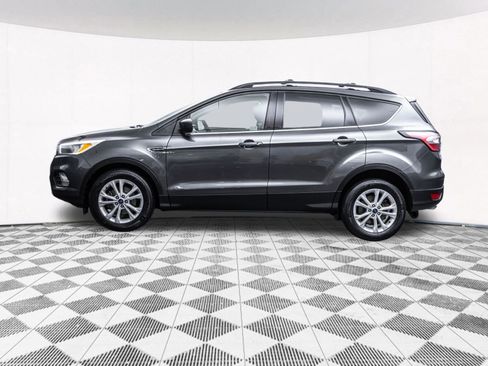 Used 2017 Ford Escape SE FWD image 7