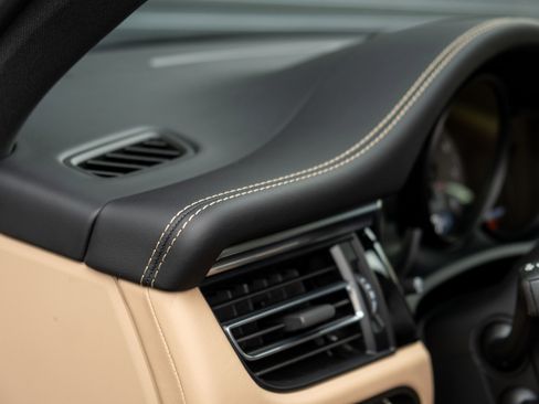 New 2026 Porsche Macan S image 18