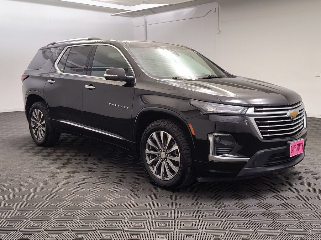 Used 2023 Chevrolet Traverse Premier AWD/4WD image 7