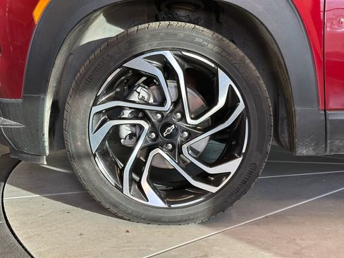 Used 2025 Chevrolet TrailBlazer RS w/ Convenience Package FWD image 25