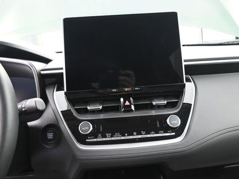 Used 2026 Toyota Corolla Cross XLE w/ Convenience Package image 39