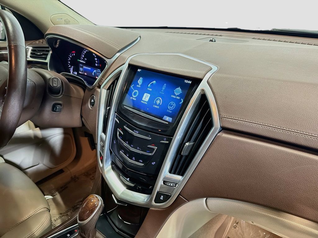 Used 2014 Cadillac SRX Luxury AWD/4WD image 28