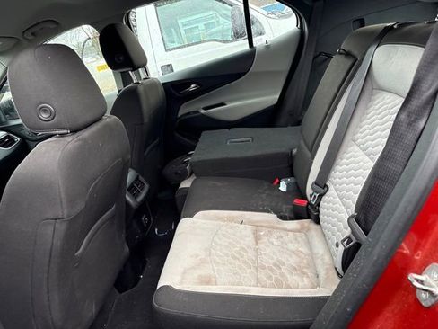Used 2020 Chevrolet Equinox LS image 10