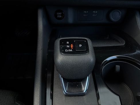Used 2025 Nissan Rogue SV FWD image 23
