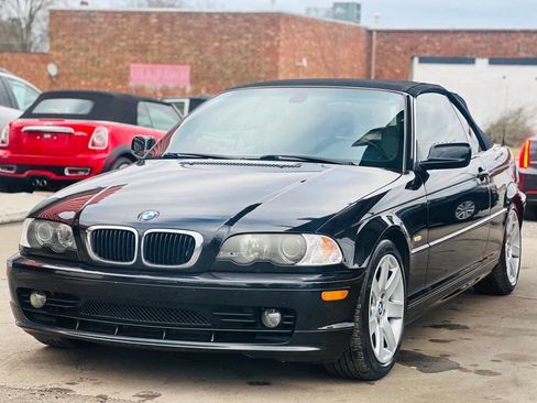 Used 2003 BMW 325Ci Convertible image 3