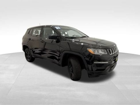 Used 2021 Jeep Compass Sport image 7