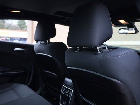 Used 2016 Dodge Charger SXT w/ Navigation & Travel Group image 23