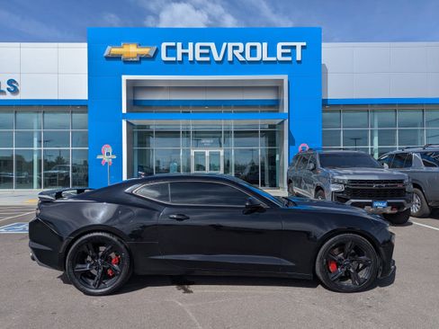 Used 2022 Chevrolet Camaro SS image 32