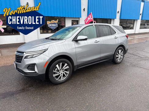 Used 2024 Chevrolet Equinox LT AWD/4WD image 1