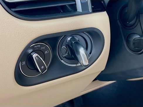 New 2026 Porsche Macan image 11