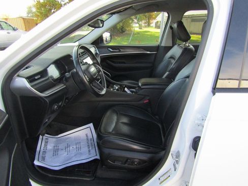 Used 2021 Jeep Grand Cherokee L Limited image 25