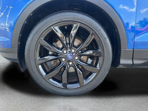 Used 2018 Ford Escape SE w/ SE Sport Appearance Package FWD image 24