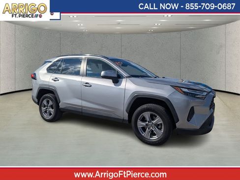 Used 2022 Toyota RAV4 XLE w/ Convenience Package image 1