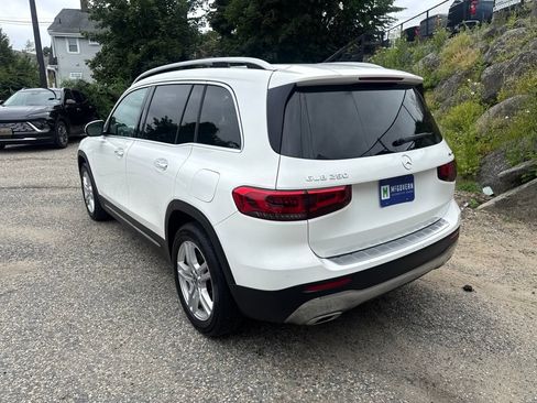 Used 2021 Mercedes-Benz GLB 250 4MATIC image 4