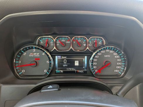 Used 2018 Chevrolet Silverado 1500 LT w/ All Star Edition image 22