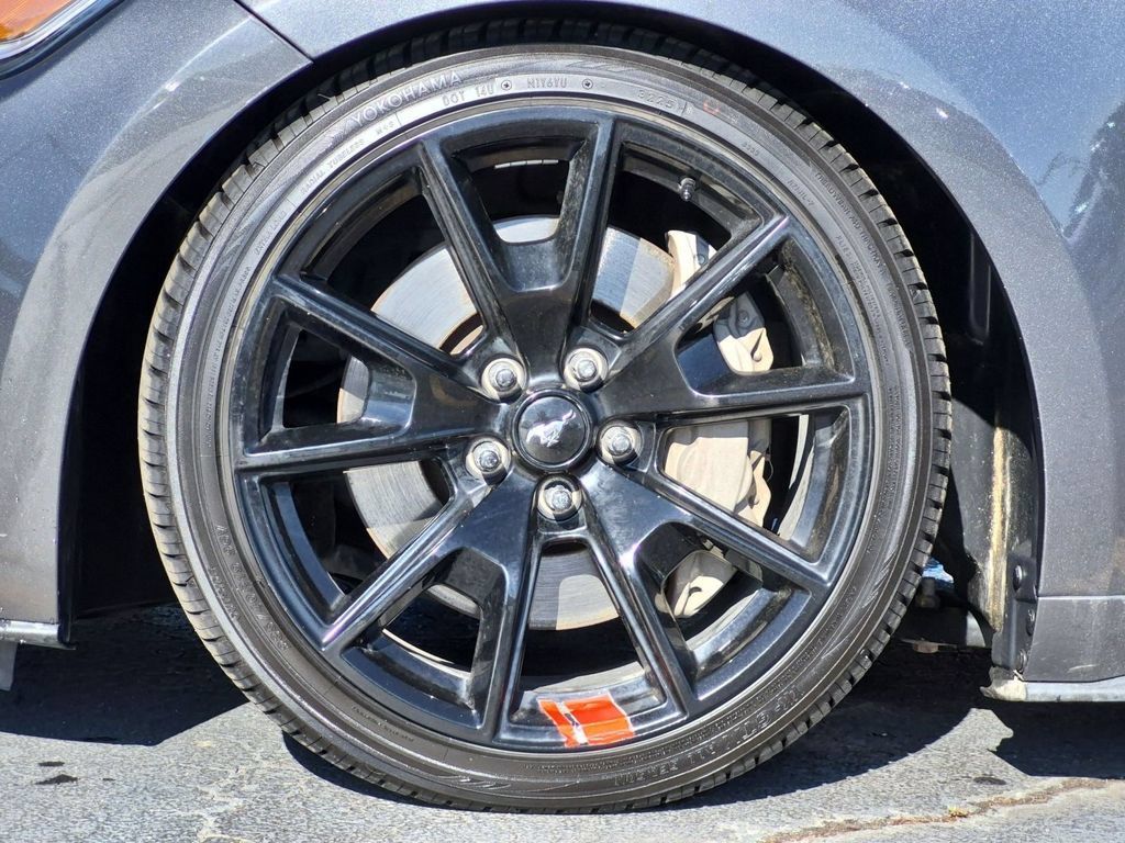 Used 2017 Ford Mustang GT Premium w/ Equipment Group 401A RWD image 11