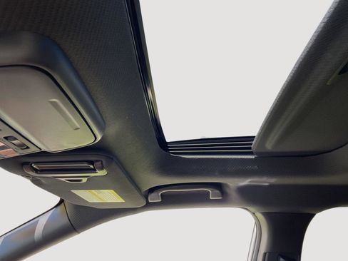 Certified 2026 Subaru Outback Touring XT AWD/4WD image 6