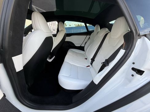 Used 2022 Tesla Model S AWD/4WD image 26
