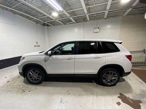 Used 2023 Honda Passport EX-L image 3