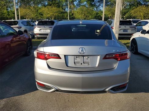 Used 2017 Acura ILX Base image 7