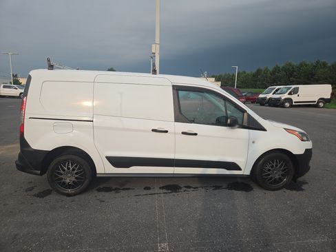Used 2019 Ford Transit Connect XL FWD image 17