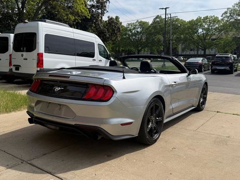 Used 2020 Ford Mustang Premium RWD image 7