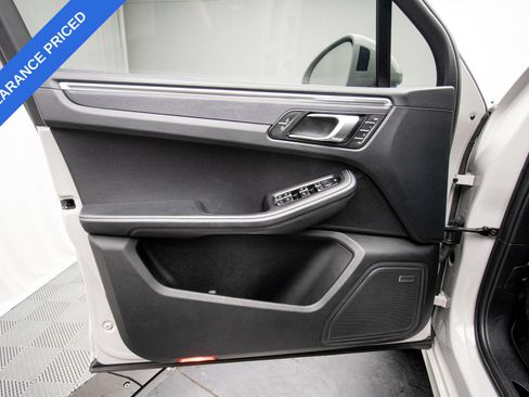 Used 2023 Porsche Macan GTS w/ Premium Package Plus AWD/4WD image 19