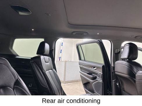 Used 2021 Jeep Grand Cherokee L Limited image 26