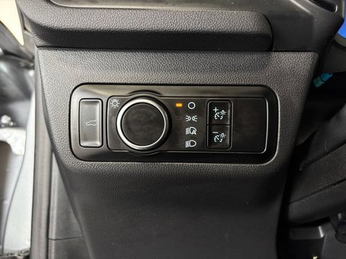Used 2024 Ford Escape ST-Line w/ Tech Pack #1 FWD image 18
