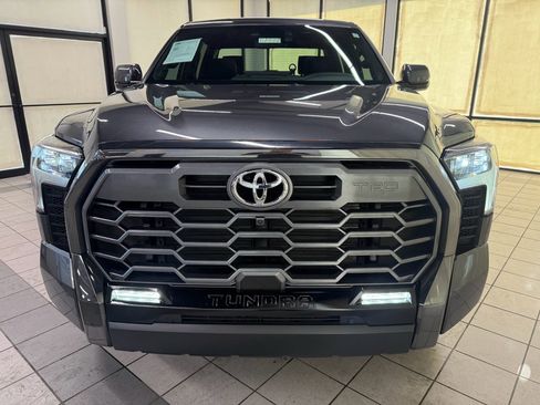 Used 2026 Toyota Tundra Platinum w/ TRD Off-Road Package AWD/4WD image 11