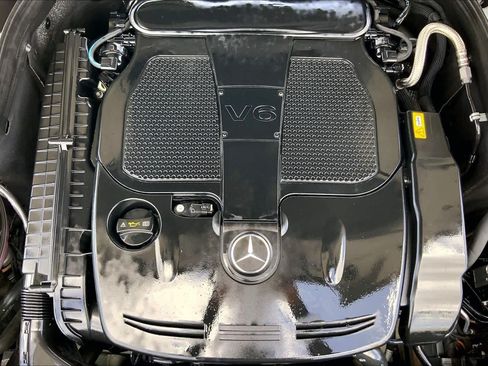 Used 2013 Mercedes-Benz E 350 Sedan image 32