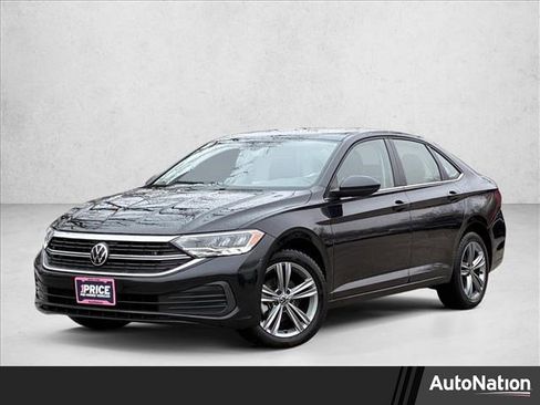 Used 2024 Volkswagen Jetta SE image 1